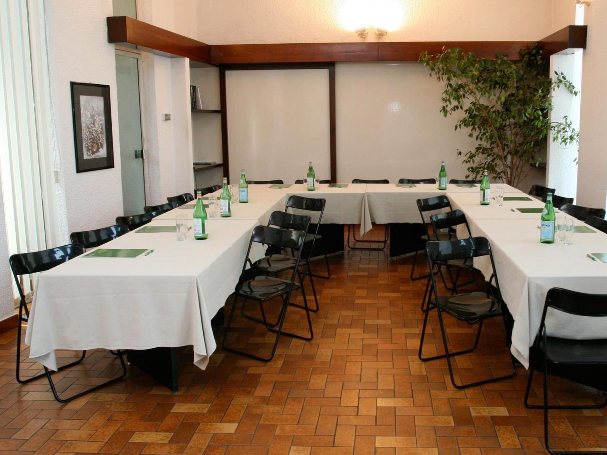 Golf Hotel Lainate Esterno foto