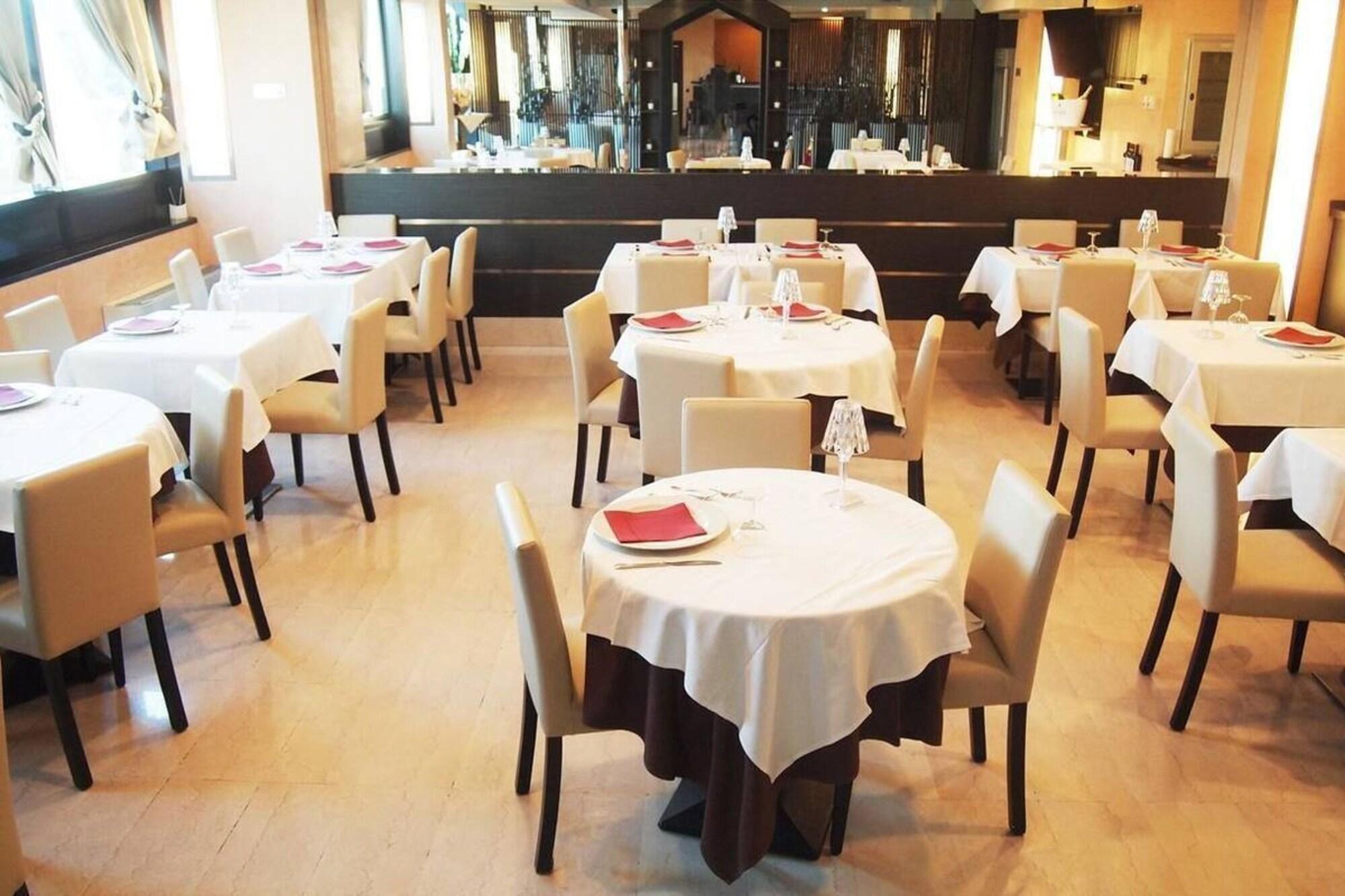 Golf Hotel Lainate Esterno foto