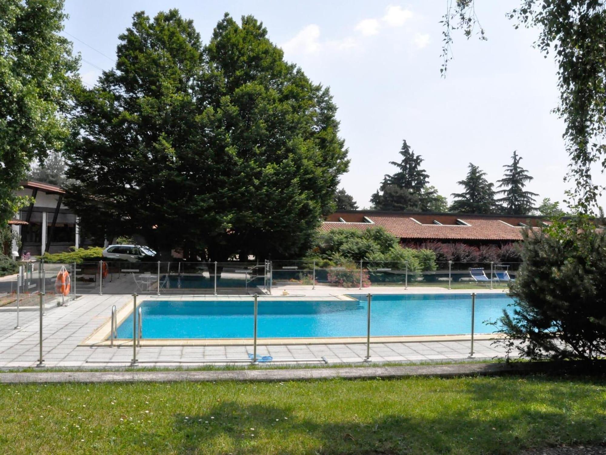 Golf Hotel Lainate Esterno foto